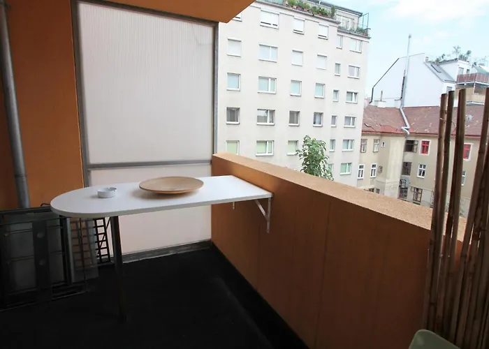 Daire Freundliche Zentrale Wohnung Naehe Donau Kanal