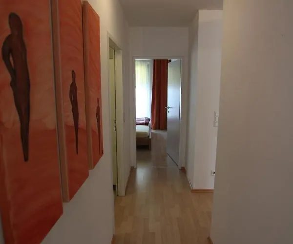 Freundliche Zentrale Wohnung Naehe Donau Kanal *