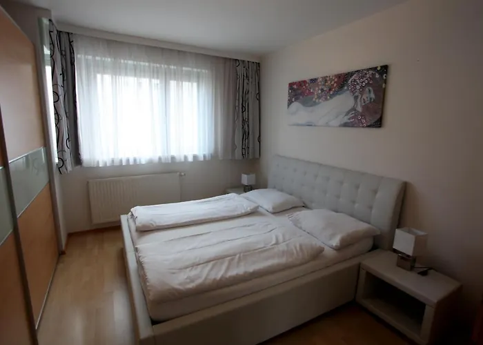 Freundliche Zentrale Wohnung Naehe Donau Kanal * Viyana