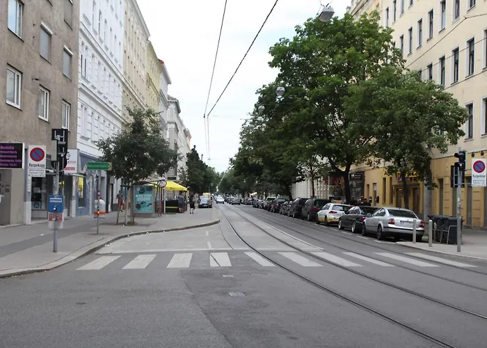 Daire Freundliche Zentrale Wohnung Naehe Donau Kanal